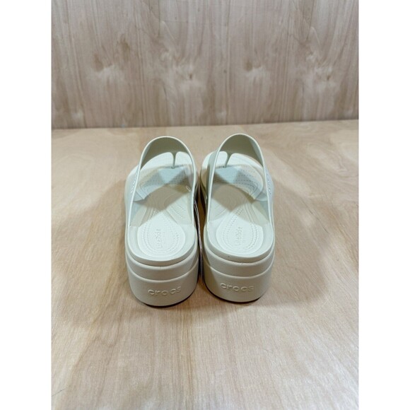 COPY - Woman's Sandals Crocs Brooklyn Flip Low Wedge Off White Size 11 - Picture 4 of 6